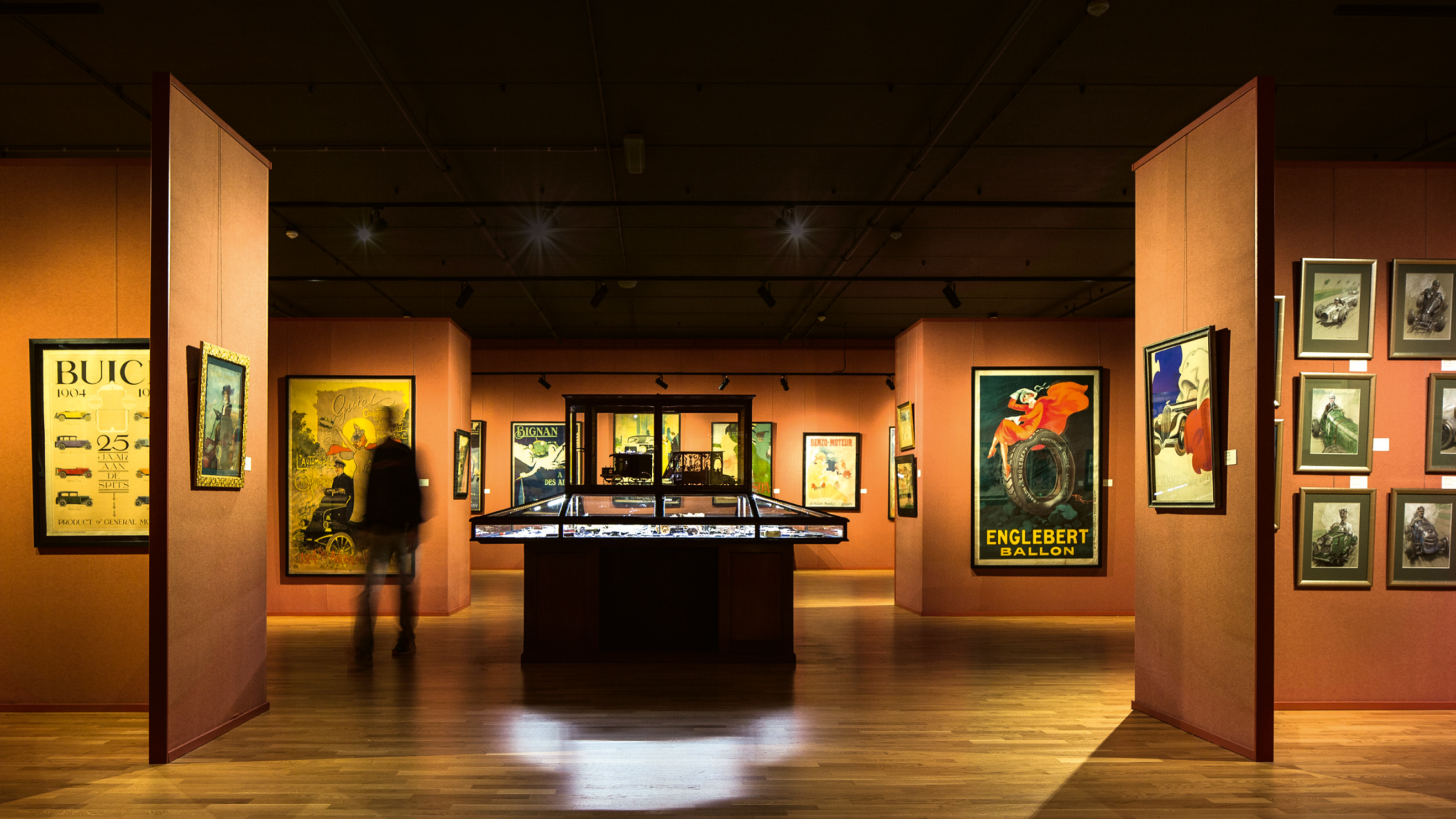 Hall met kunst, abri